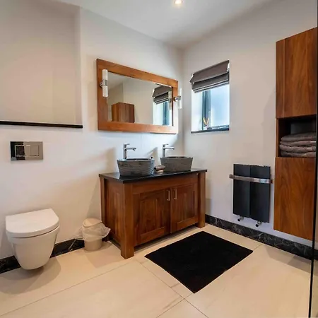 Antrim House Guest Rooms & Suites (Adults Only)-3